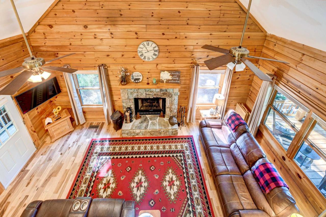 Waynesville Cabin With Covered Deck And Fire Pit! Lake Junaluska Dış mekan fotoğraf